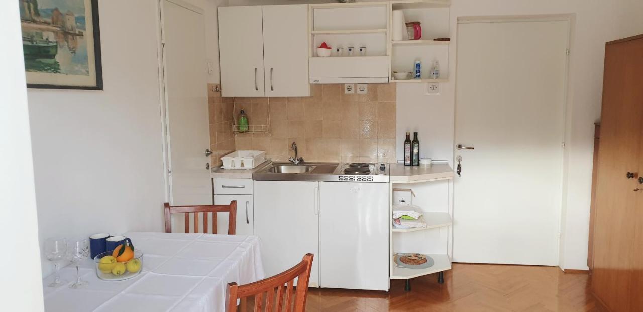 Apartments Lucija Stari Grad  Kültér fotó