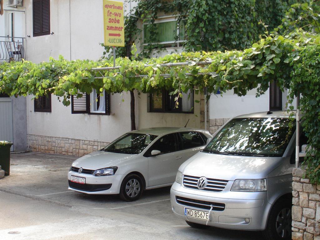 Apartments Lucija Stari Grad  Kültér fotó