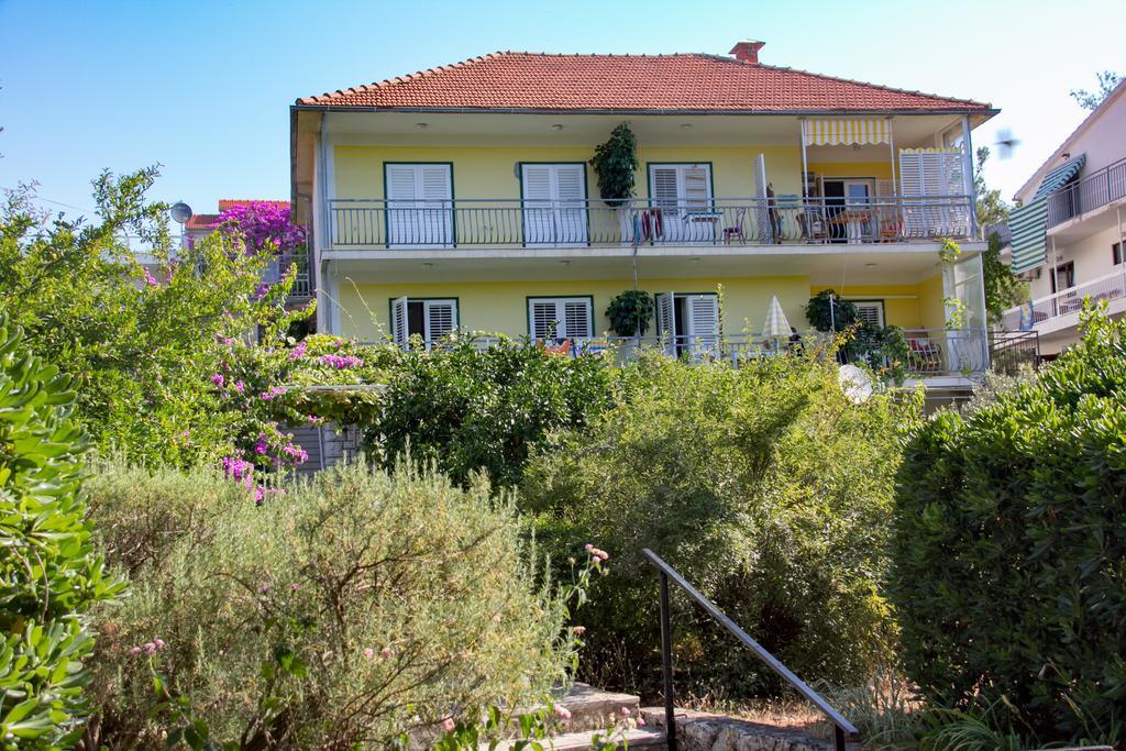 Apartments Lucija Stari Grad  Kültér fotó