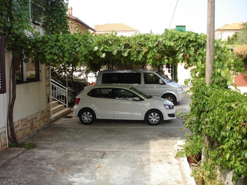 Apartments Lucija Stari Grad  Kültér fotó